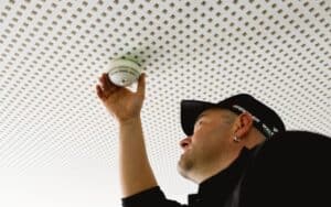 sicherheit im Fokus: Rauchmelder, Zutrittssysteme und der digitale Schließplaner von Sicher24.de